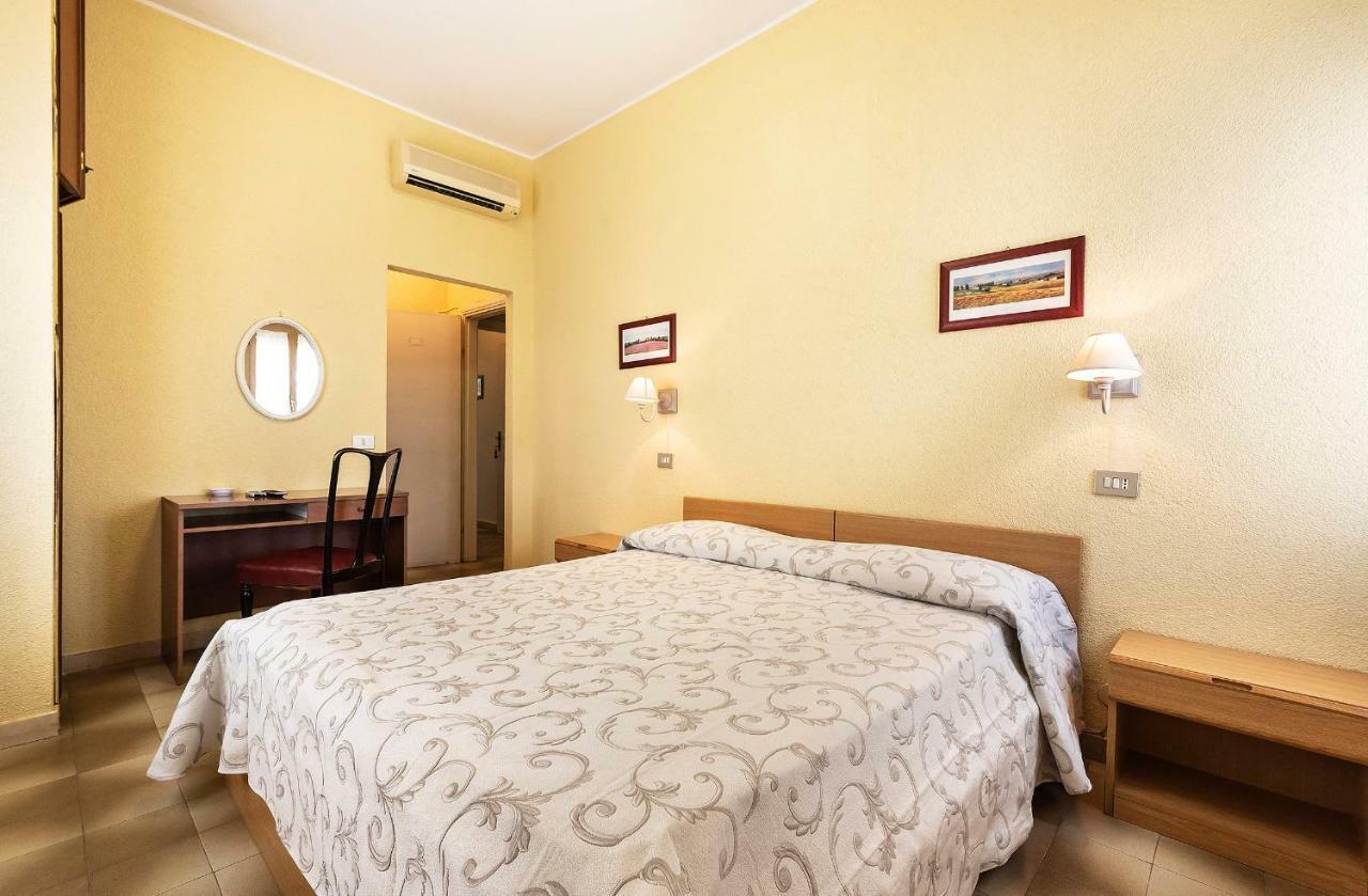 Hotel Aurelia Tarquinia Exterior photo